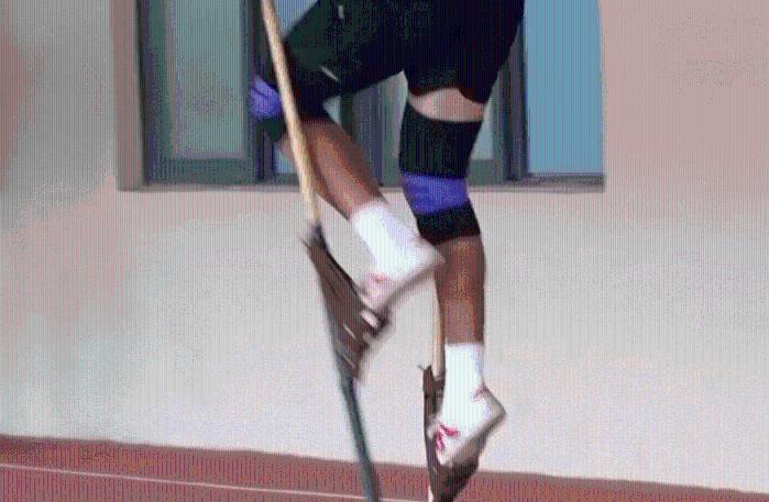 最炫民族风体育盛会在三亚开幕：攀椰竞速、竹