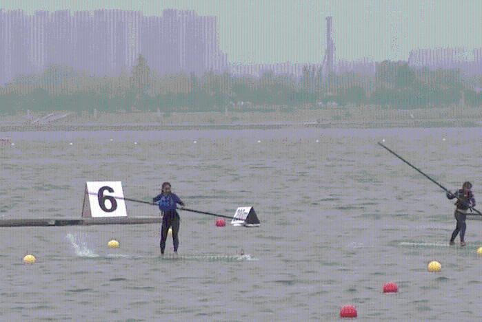 最炫民族风体育盛会在三亚开幕：攀椰竞速、竹