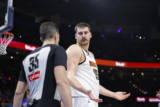 亚历山大末节绝杀追平张伯伦纪录，雷霆险胜掘