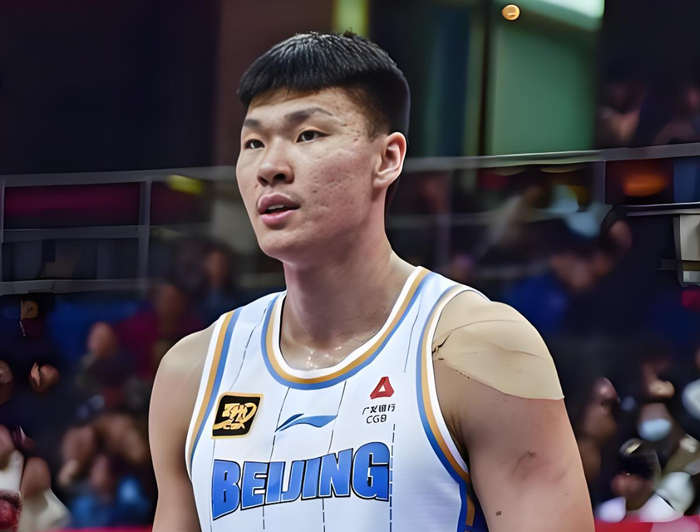 范子铭七场未登场终复出，许利民称其攻防作用