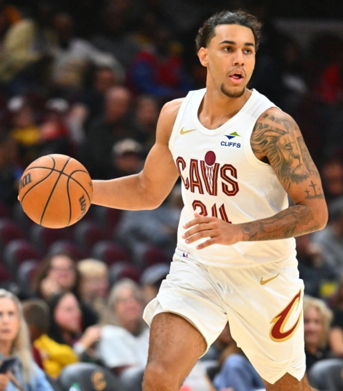 哈登加盟激发泰森进攻天赋 骑士后场轮换迎来新